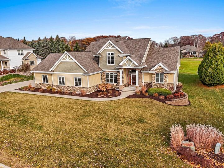 Property Photo: 1336 S Sedona Circle WI 54155