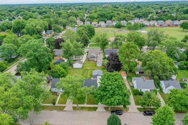 Property Photo: 2220 Cummings Avenue MI 48072