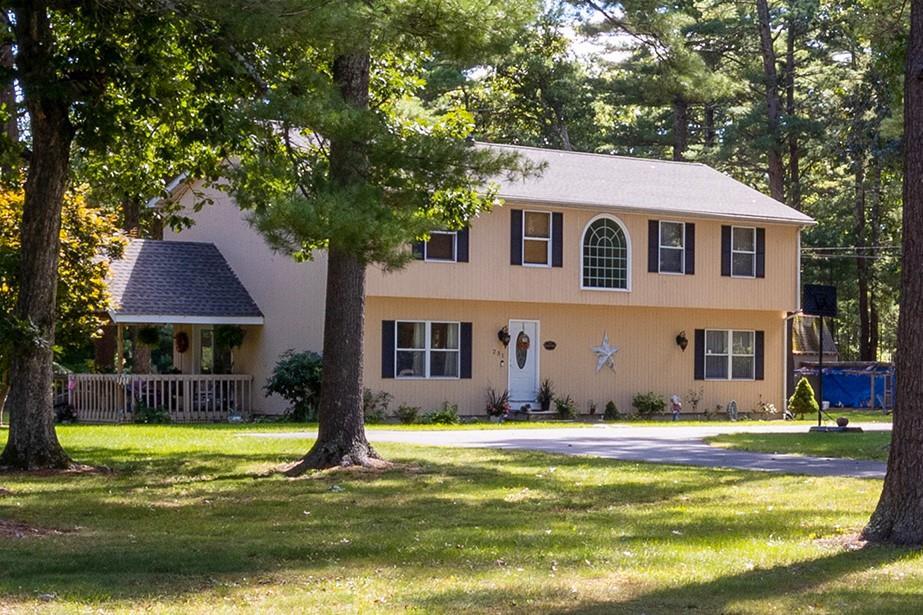 231 Shady Valley Road  Coventry RI 02816 photo