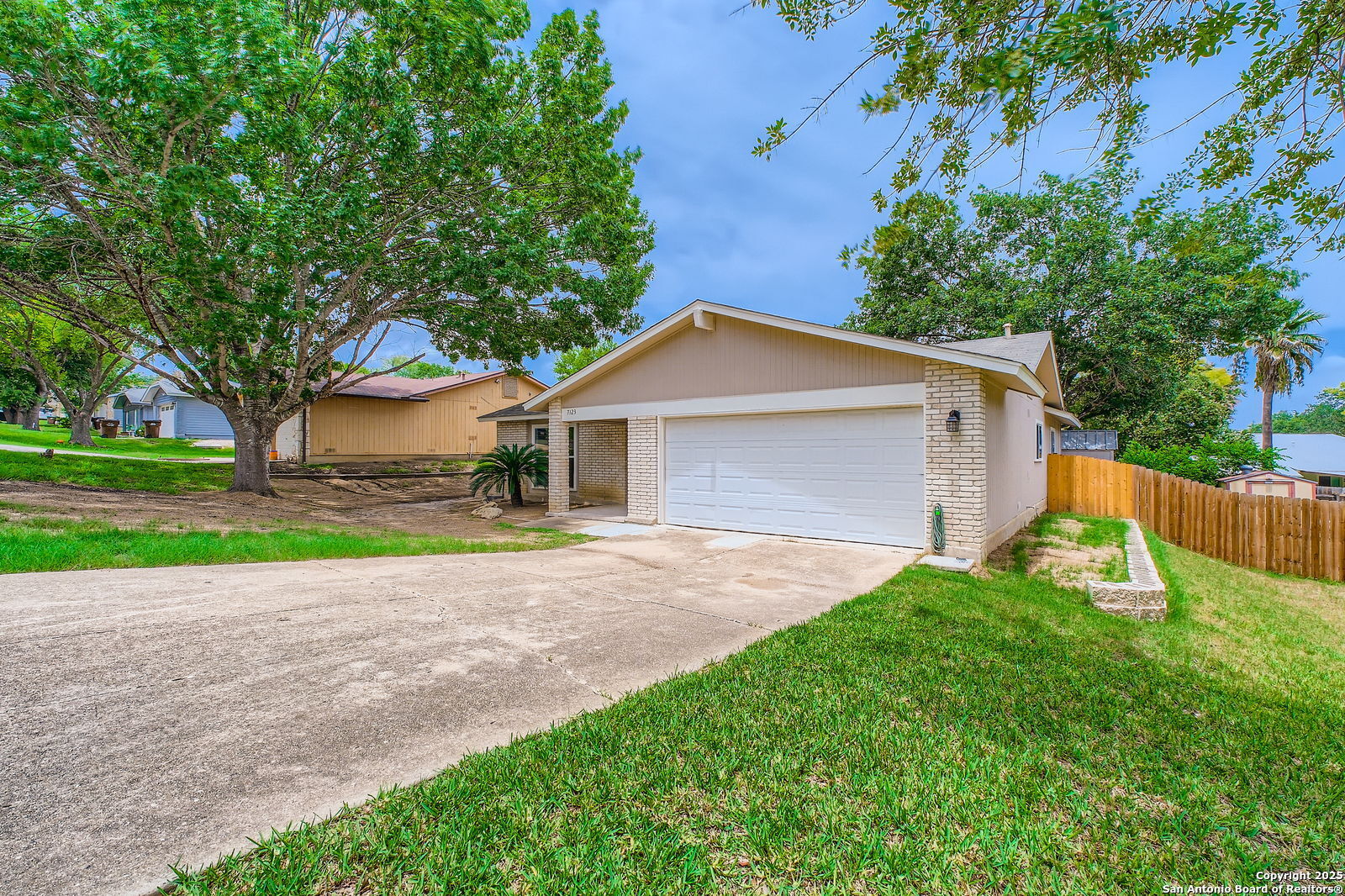 Property Photo: 7123 Winter Ridge TX 78109