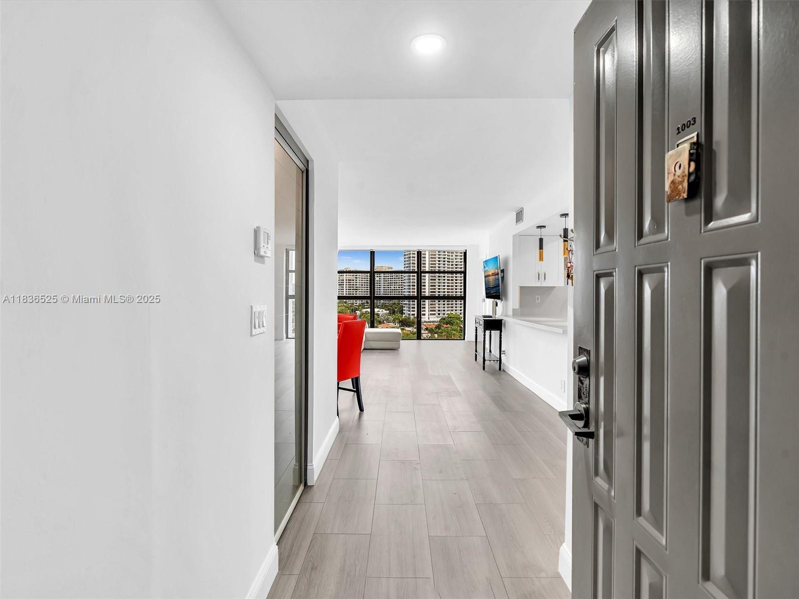 Property Photo: 200 Leslie Dr 1003 FL 33009