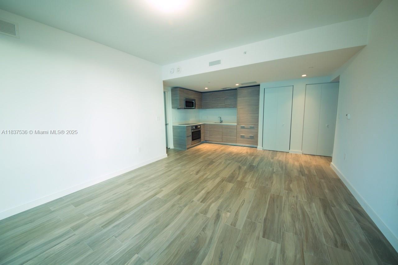 Property Photo: 1300 S Miami Ave 1207 FL 33130
