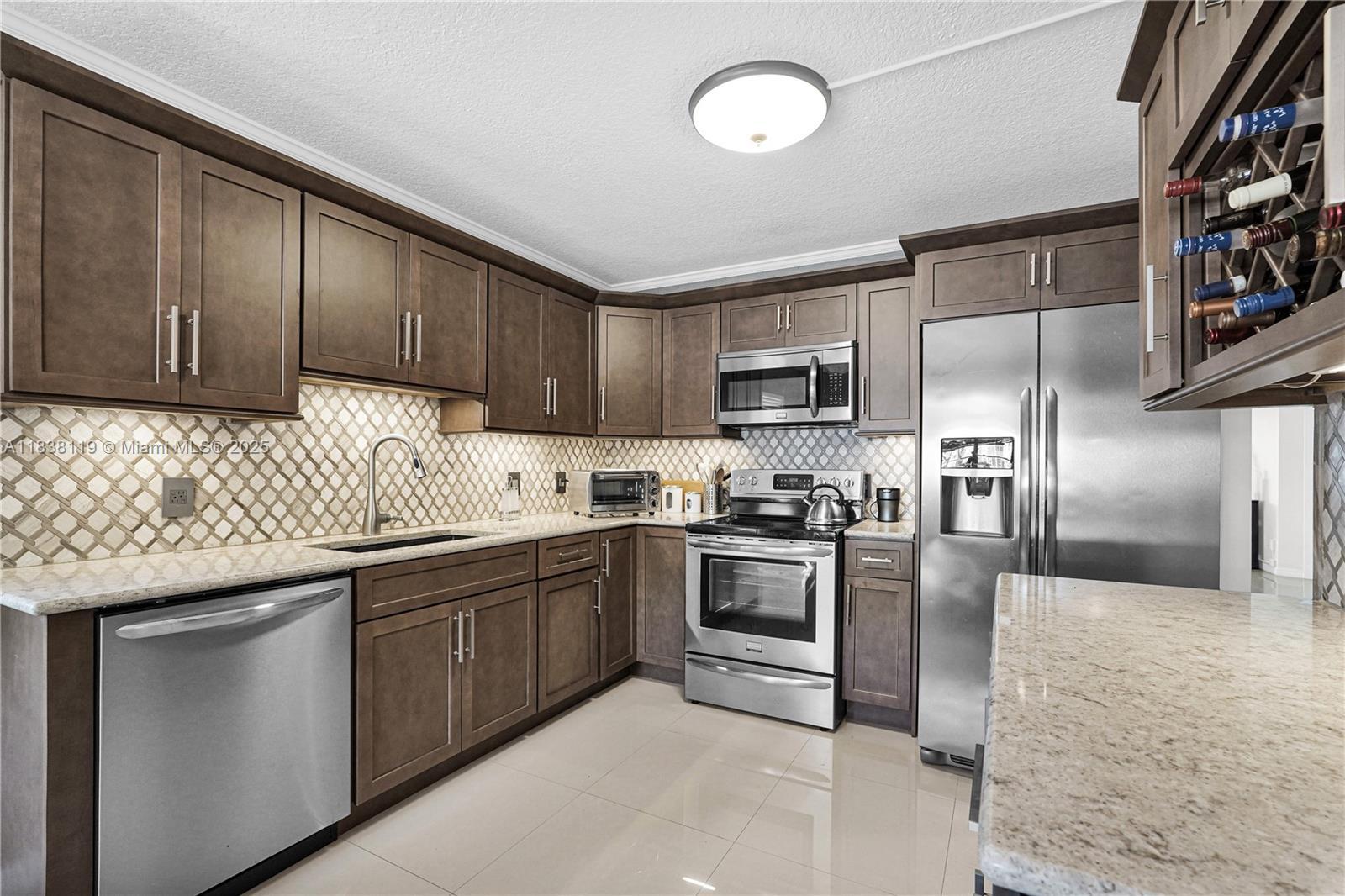 Property Photo: 12650 SW 6th St 101K FL 33027
