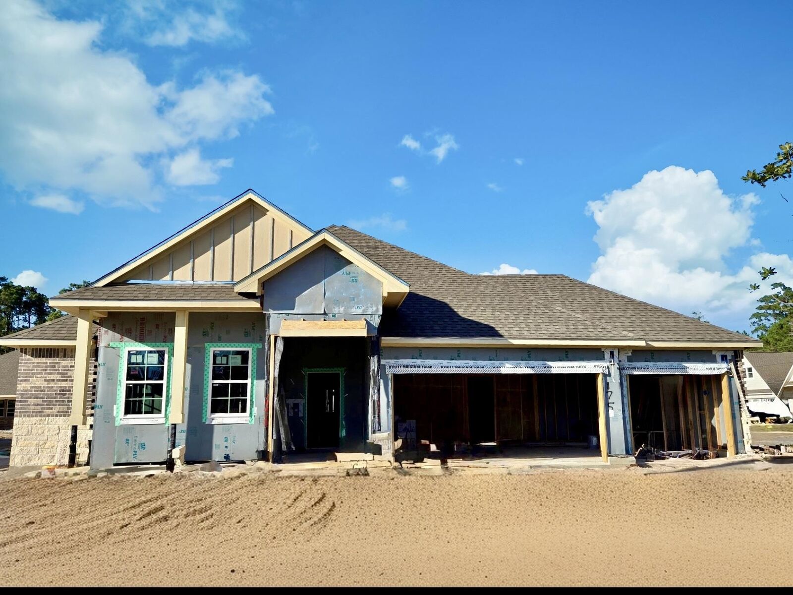 Property Photo:  175 Sycamore Ct  TX 77657