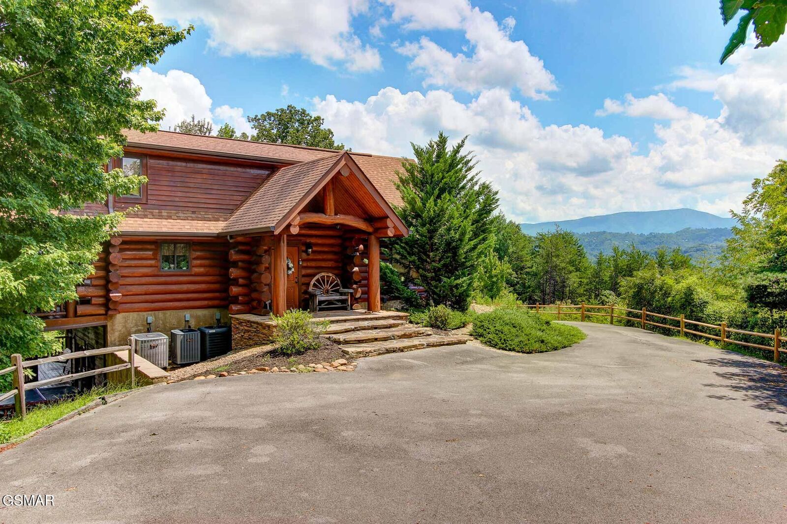 Property Photo:  2418 Smoky Vista Way  TN 37876 