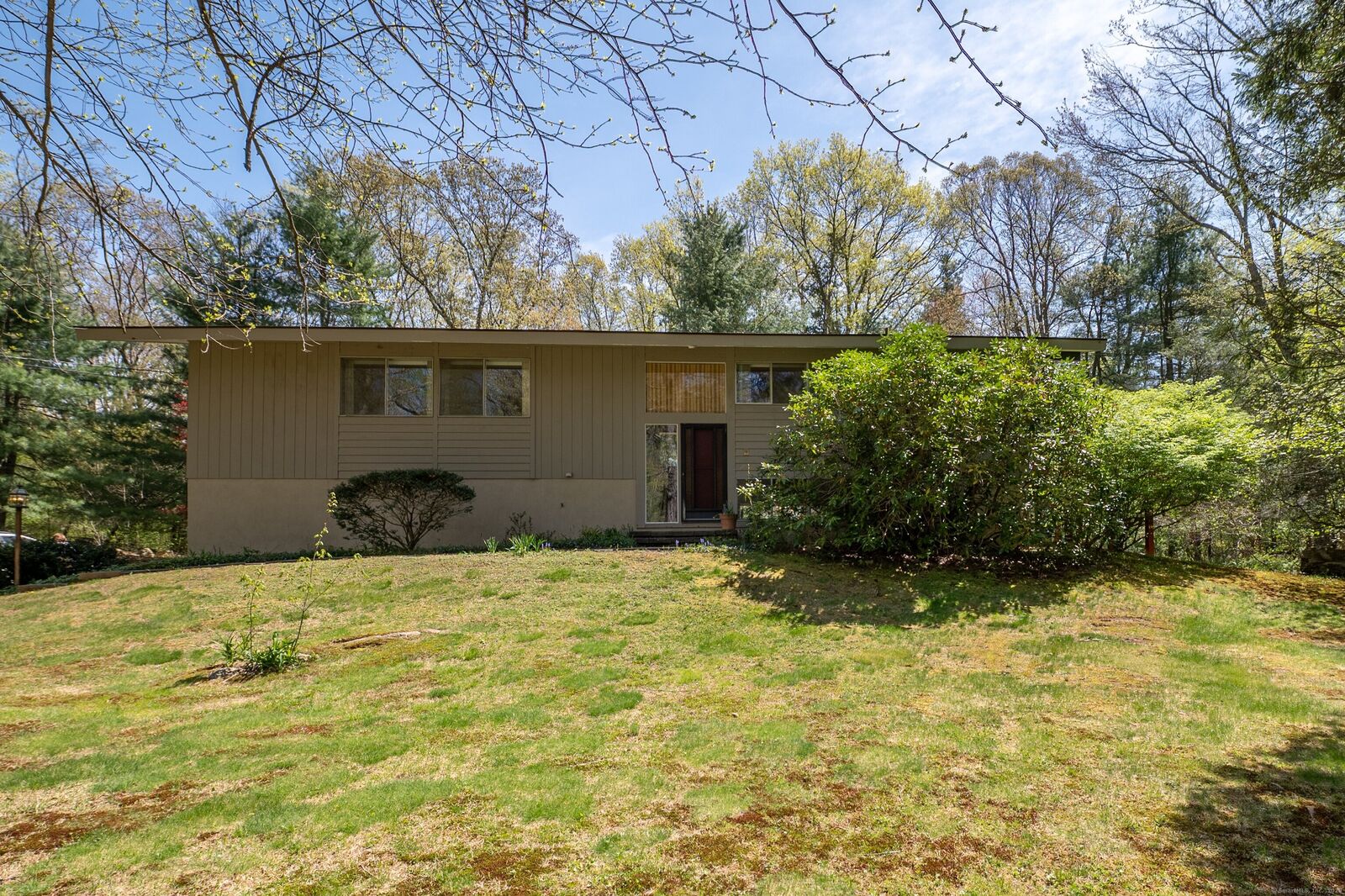 Property Photo:  87 Pleasant Drive  CT 06524 