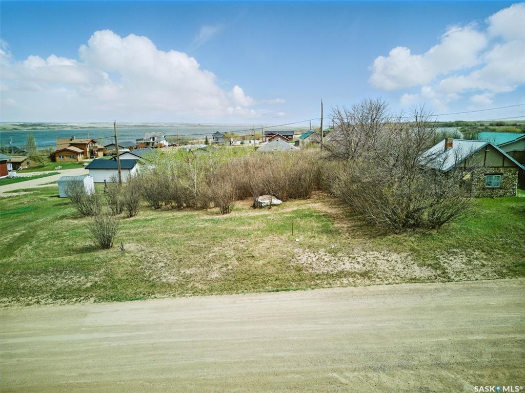 Property Photo:  303 William Street  SK S0K 4T1 
