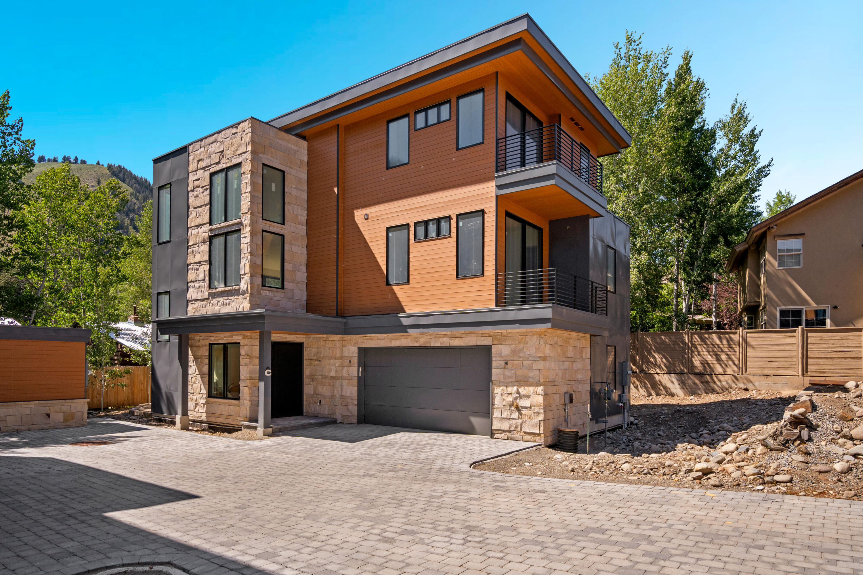 Property Photo:  220 Bird Dr C  ID 83340 