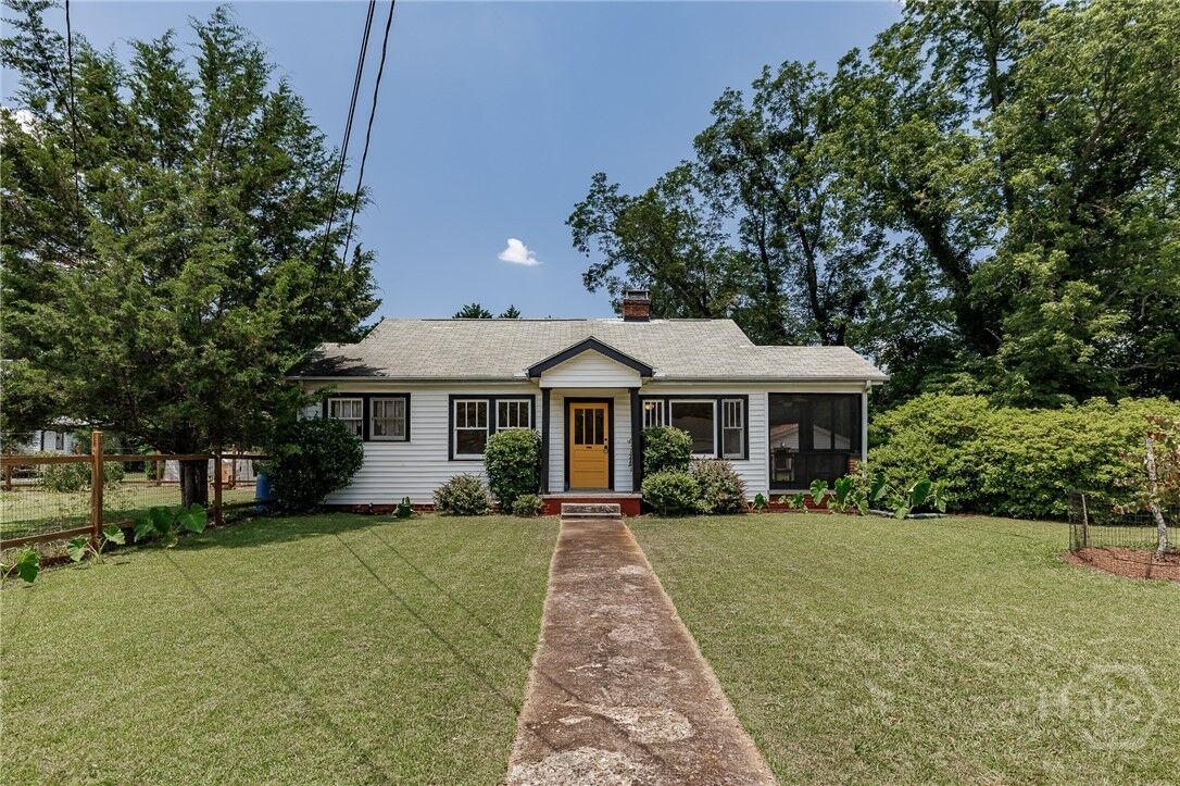 Property Photo: 120 Whitehall Road GA 30605