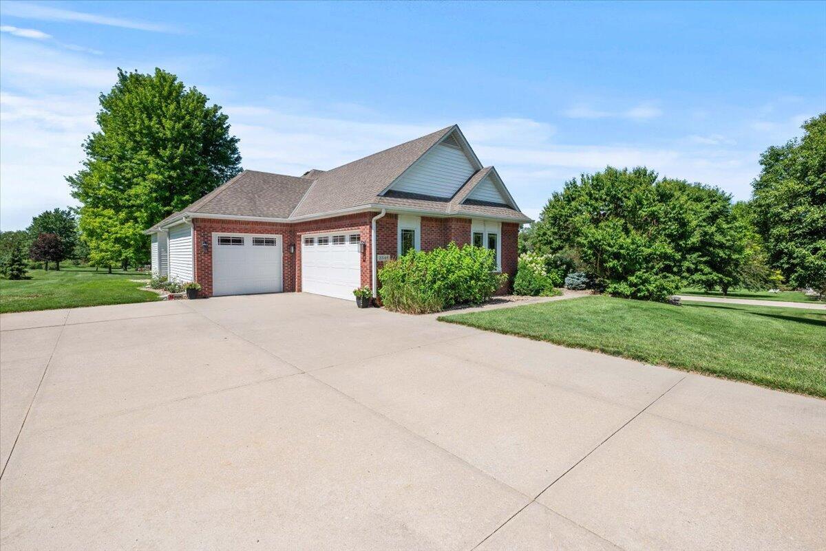 Property Photo: 22169 Pebblestone Drive IA 51503