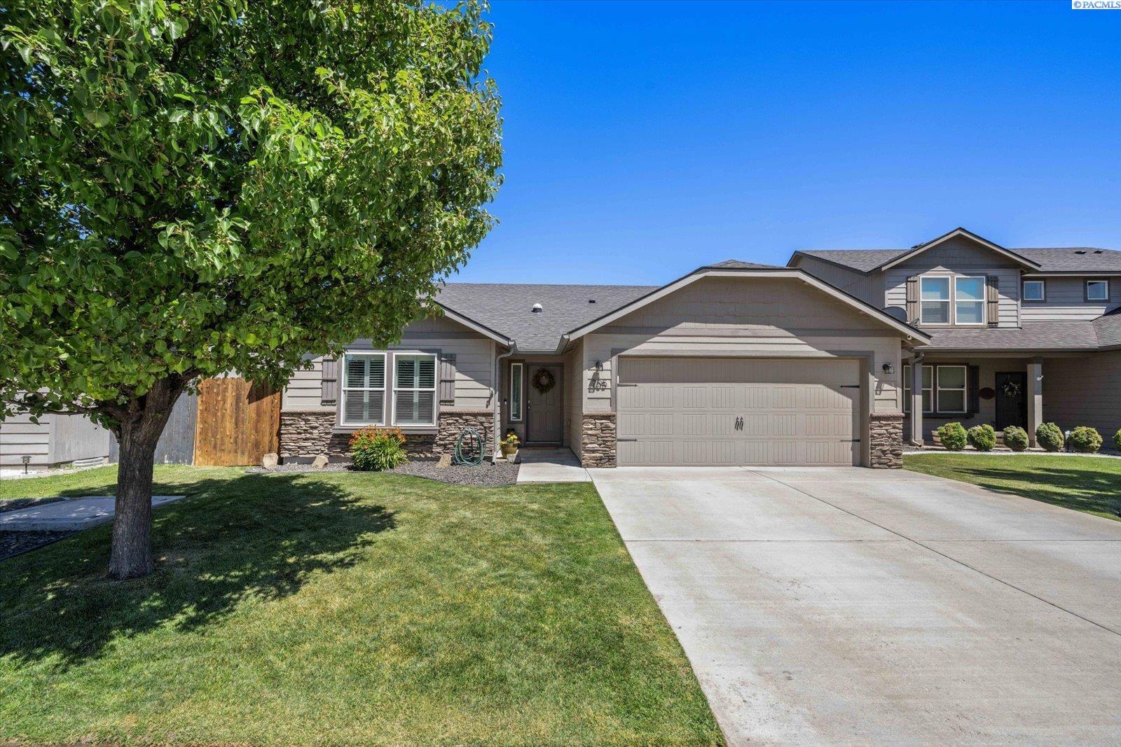 Property Photo: 705 S Texas St WA 99336-4085