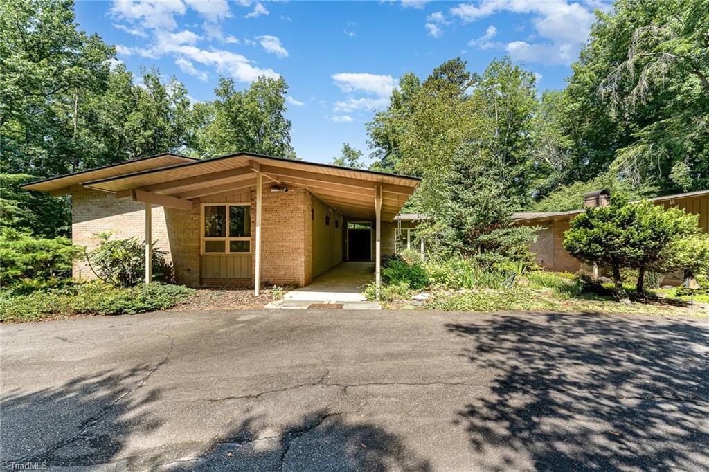 Property Photo: 4001 Philpark Drive NC 27106
