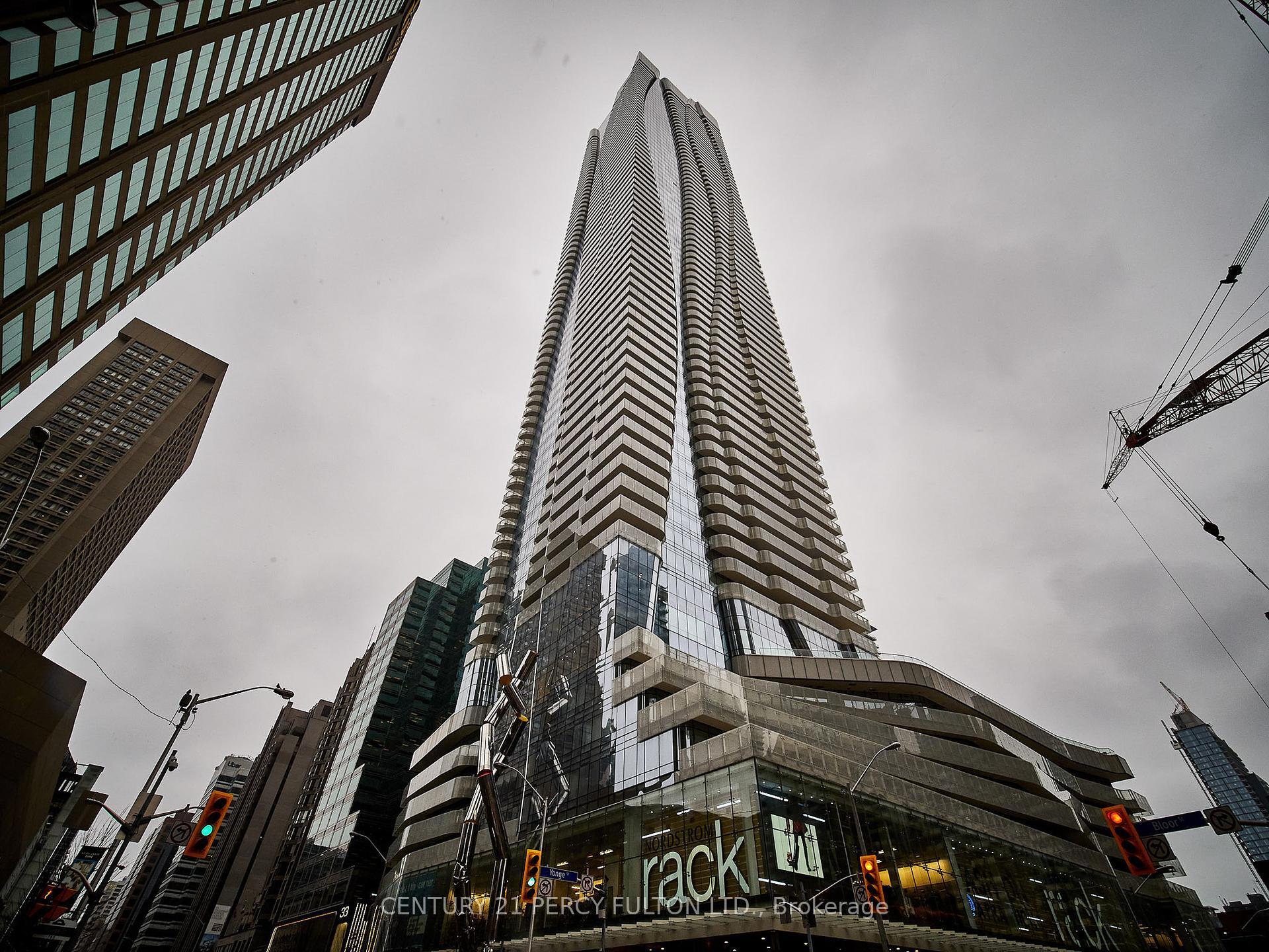 1 Bloor Street E 3605  Toronto ON M4W 1A9 photo