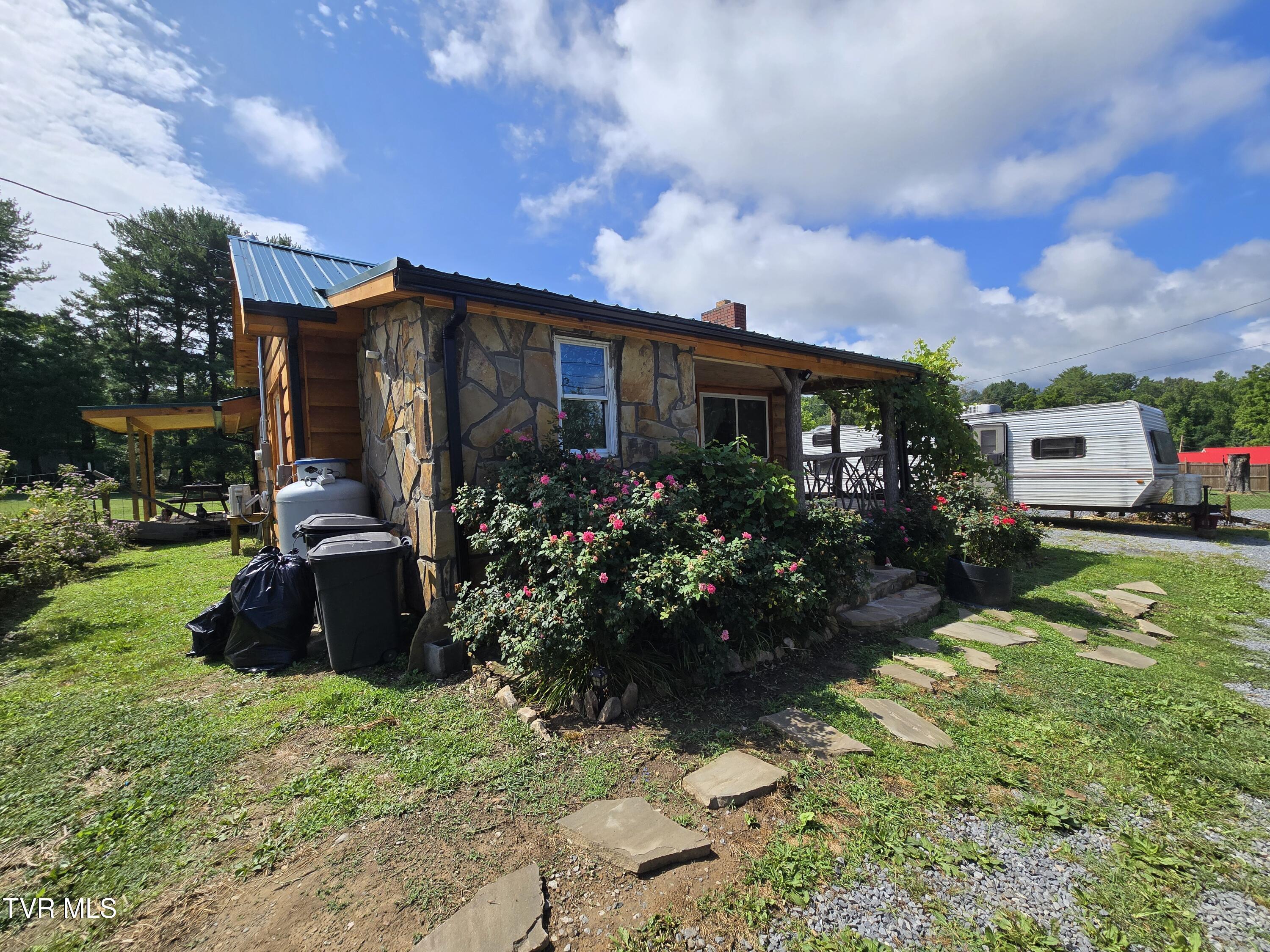 Property Photo: 373 Cedar Grove Road TN 37601