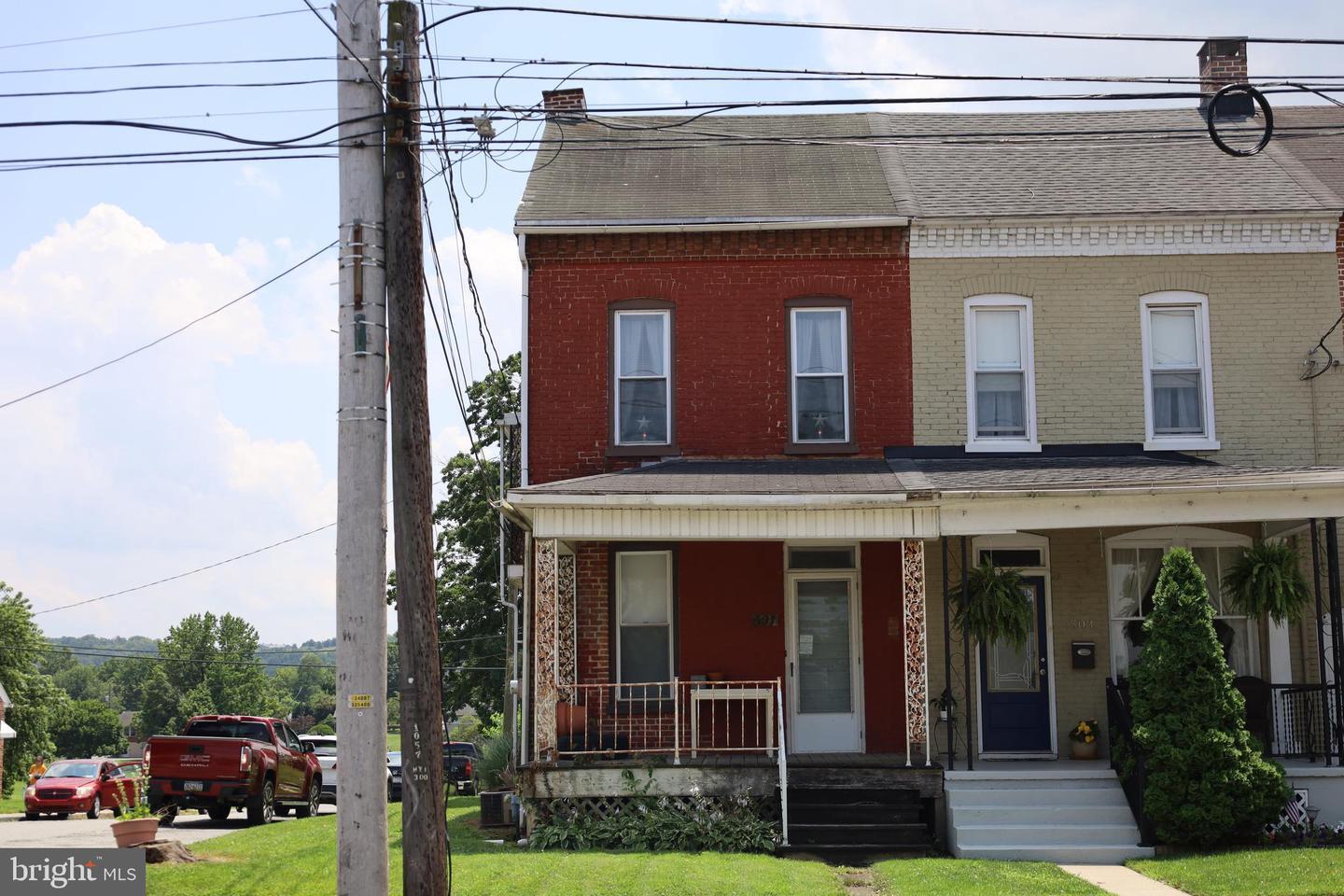 Property Photo: 501 Hellam Street PA 17368
