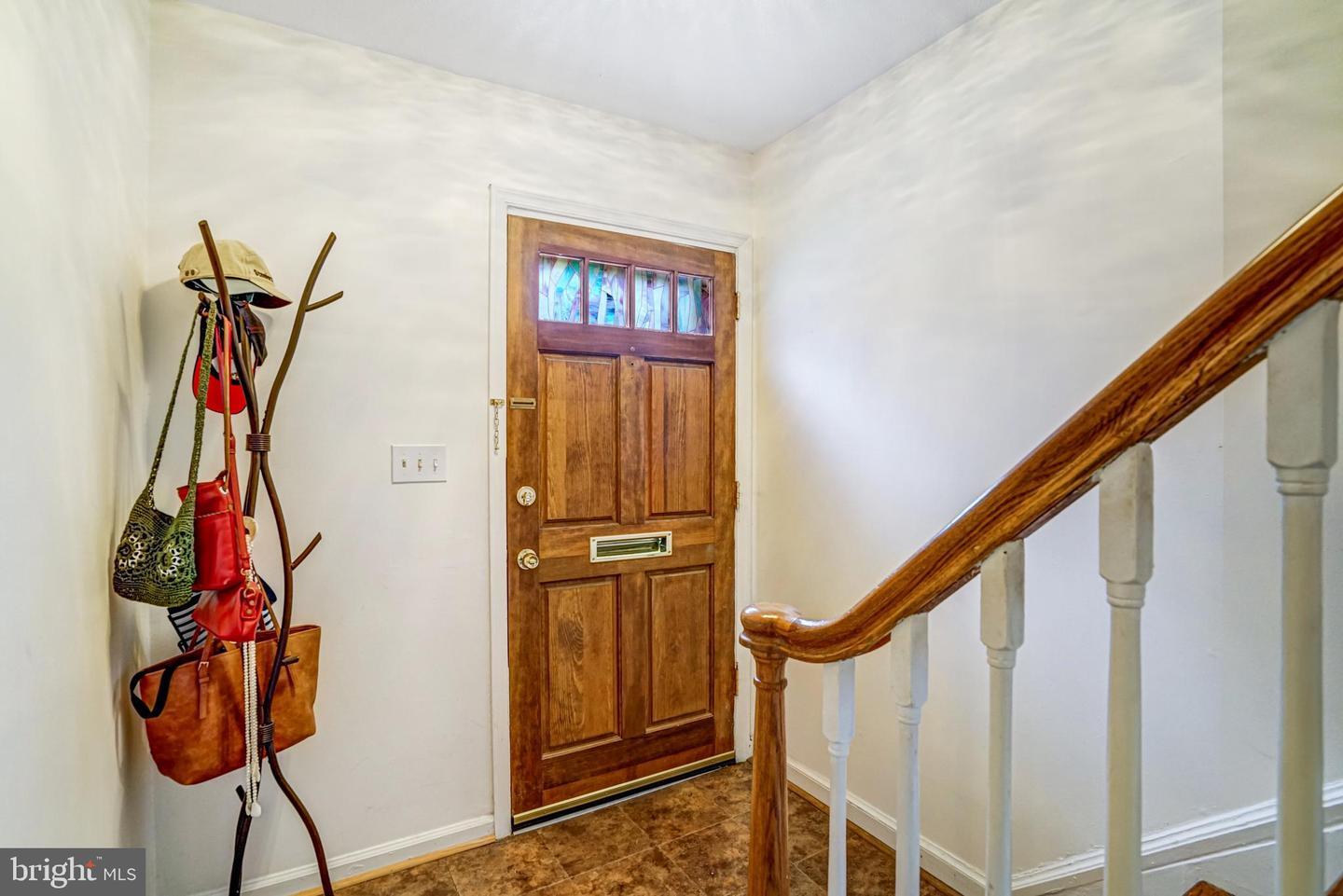 Property Photo: 8330 Darlington Street 467 VA 22152