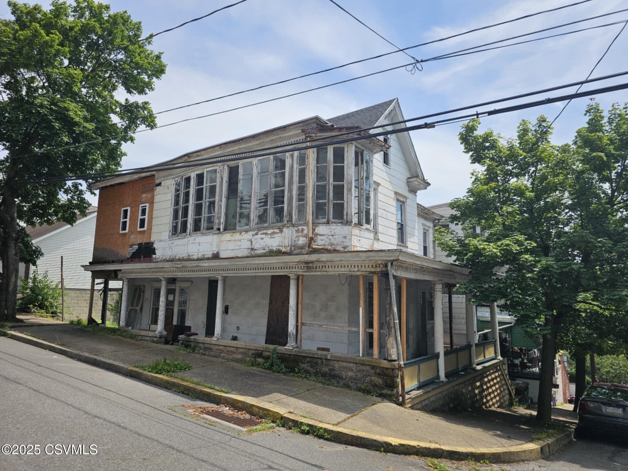 929 N Washington Street  Shamokin PA 17872 photo