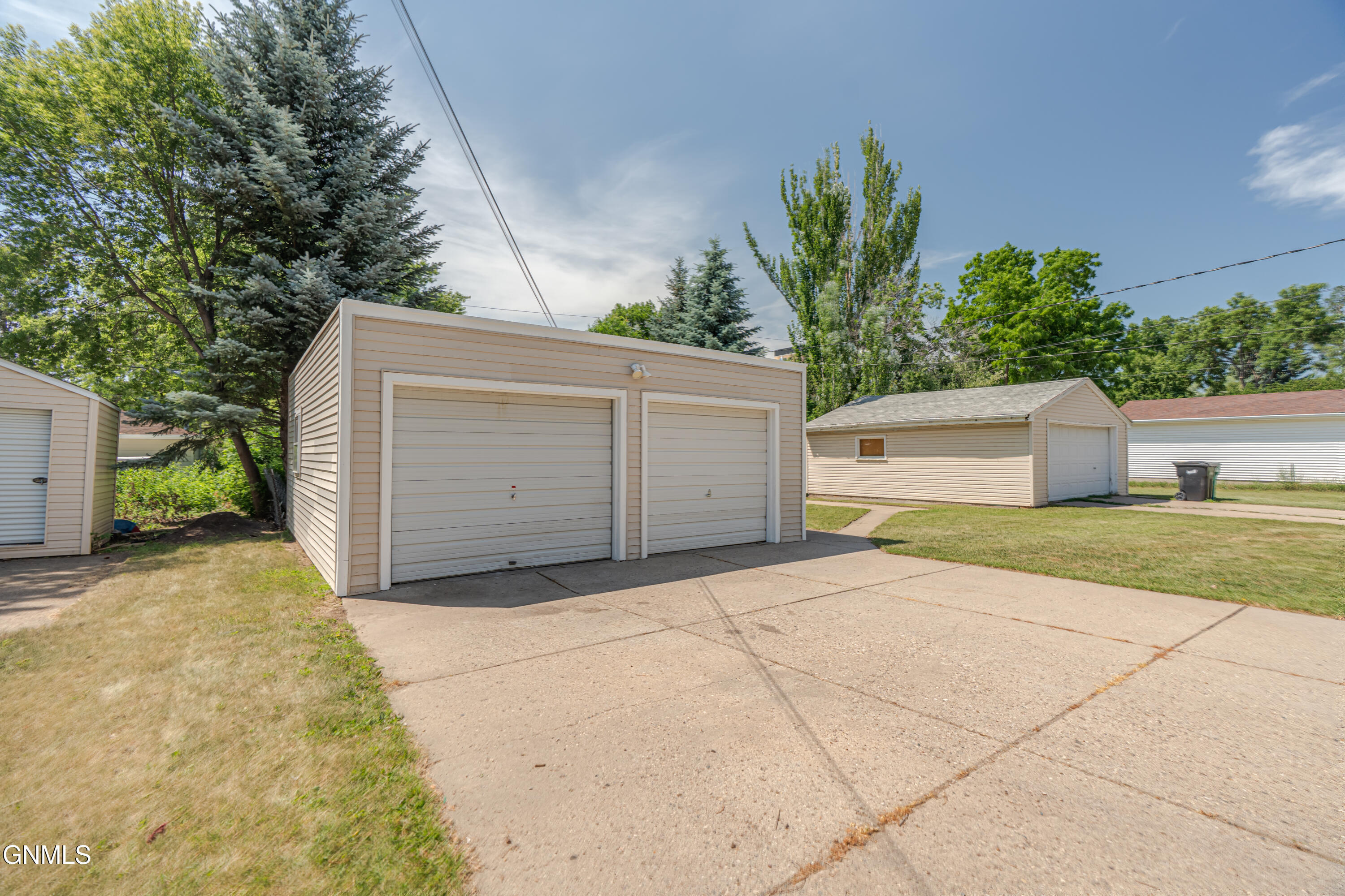 Property Photo: 1504 14th Street N ND 58501