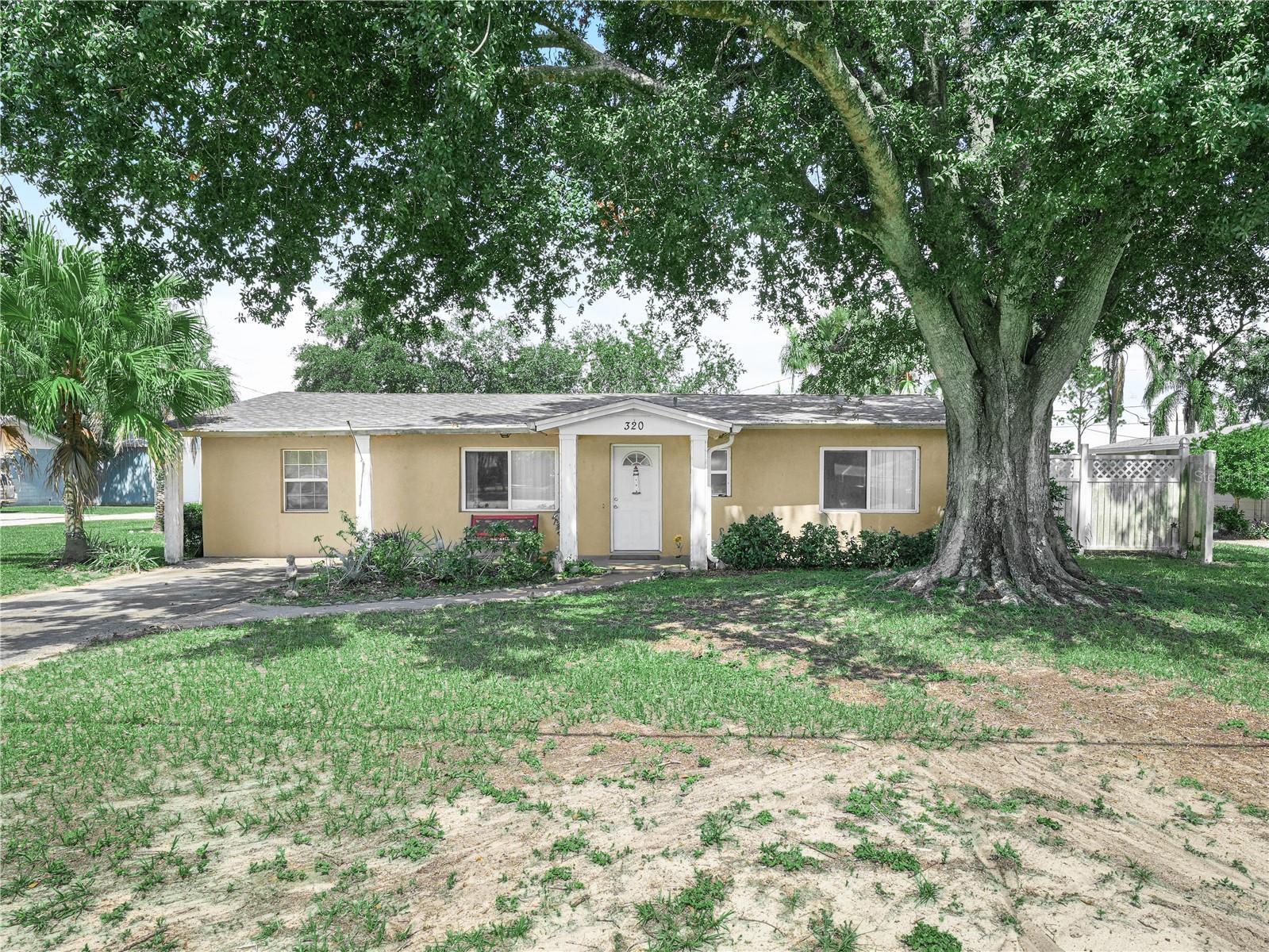 Property Photo: 320 8th Street N FL 33838