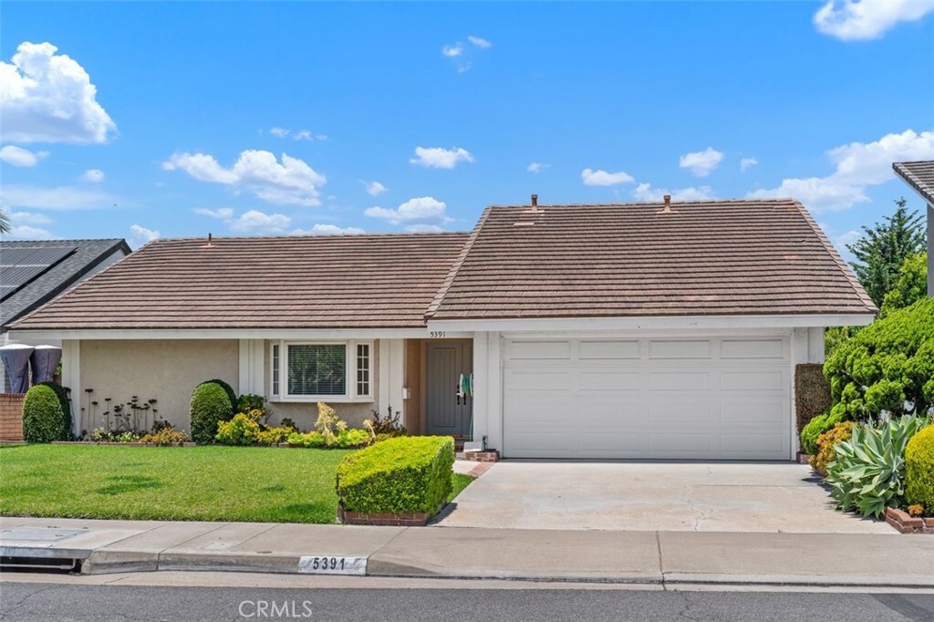 Property Photo: 5391 Glenstone Drive CA 92649