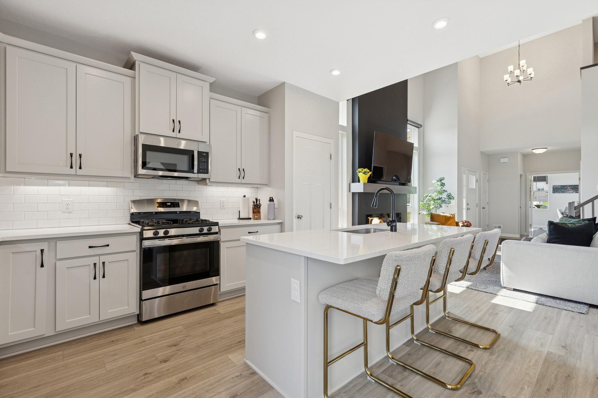 Property Photo: 6767 Bluestem Way MN 55331