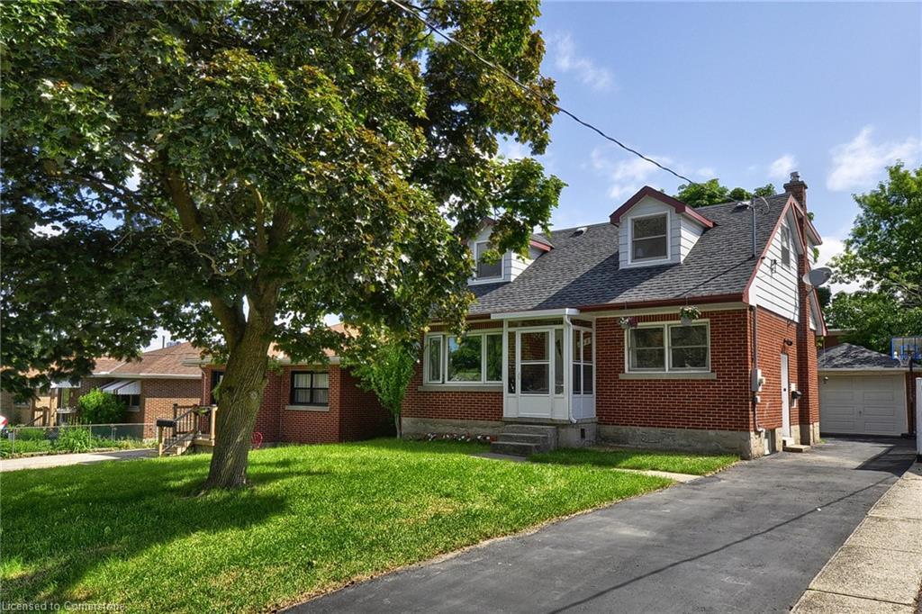 Property Photo: 442 Highland Road E ON N2M 3W7