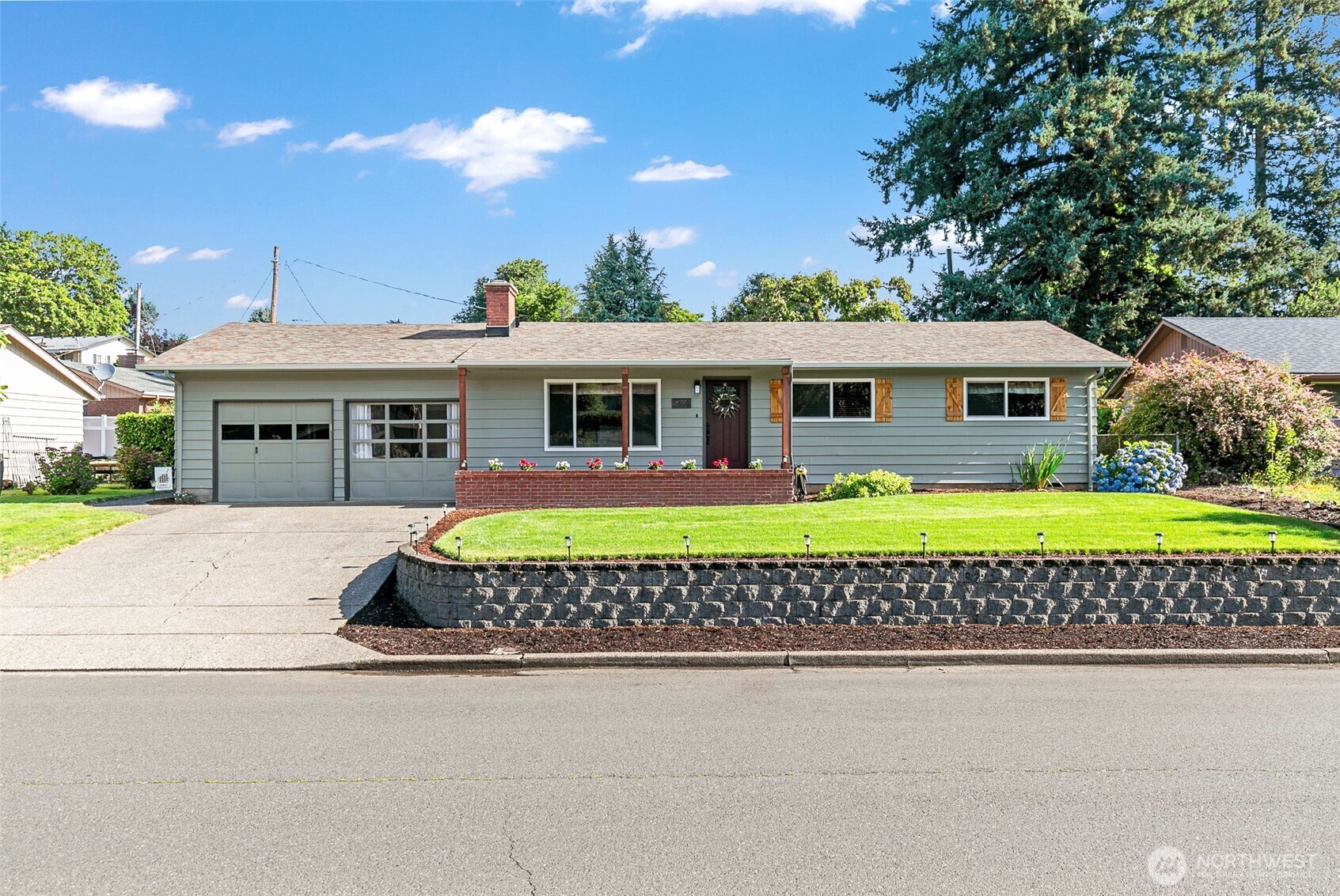 Property Photo: 5408 NE 49th Street WA 98661