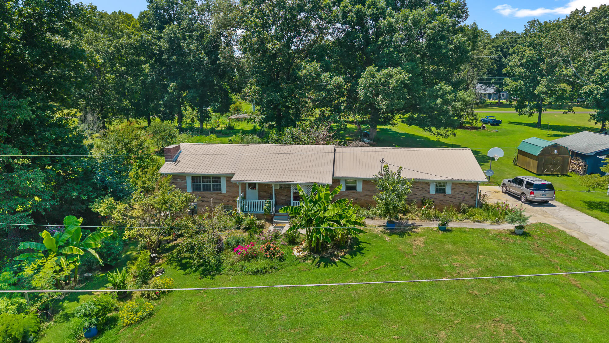 Property Photo: 178 County Road 892 TN 37331