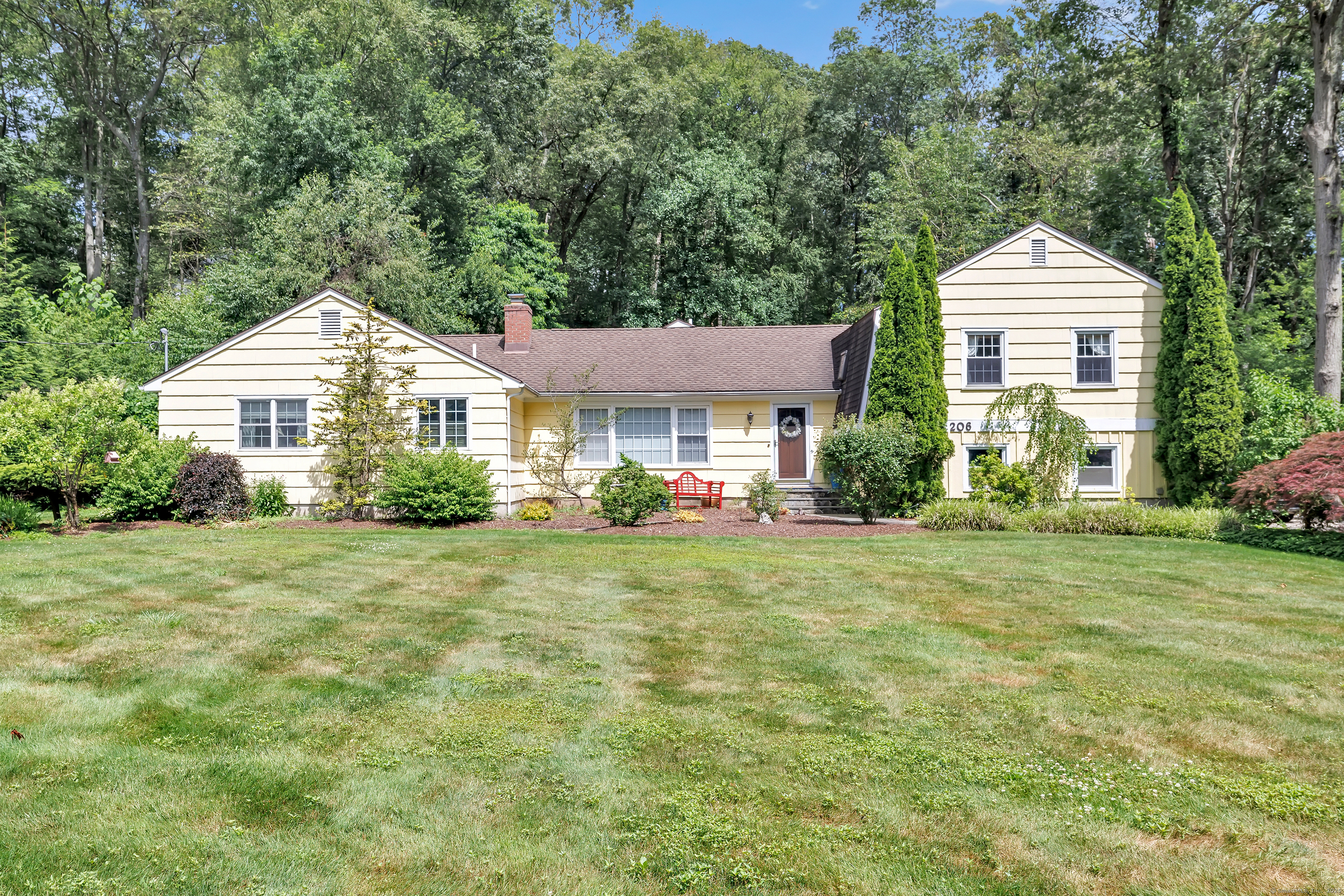 206 Beacon Hill Road  Trumbull CT 06611 photo