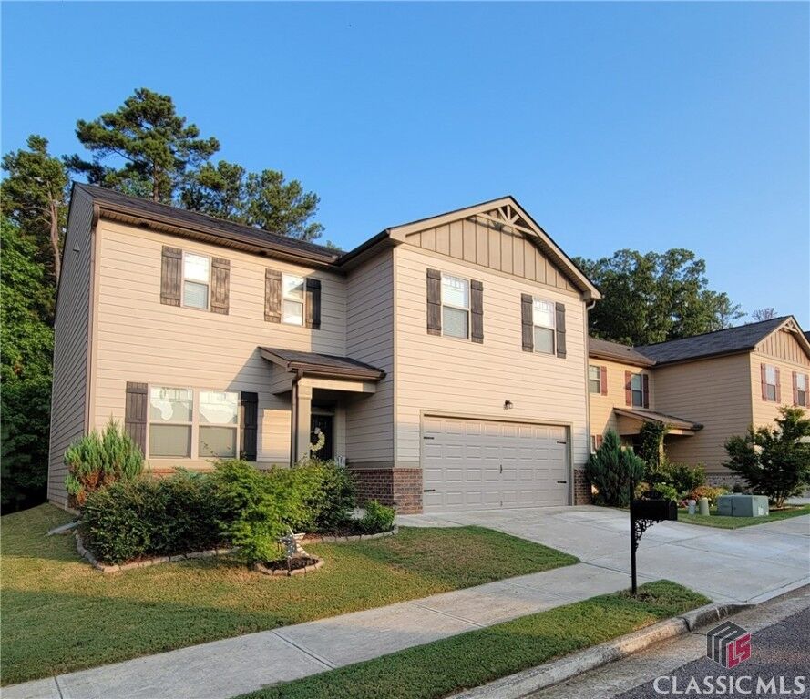 Property Photo:  420 Classic Road  GA 30606 