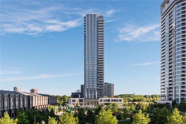 Property Photo:  255 Village Green Square 1102  ON M1S 0L7 