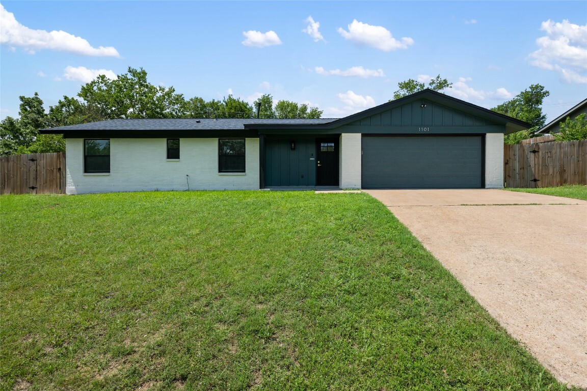 Property Photo: 1101 Floradale Drive TX 78753