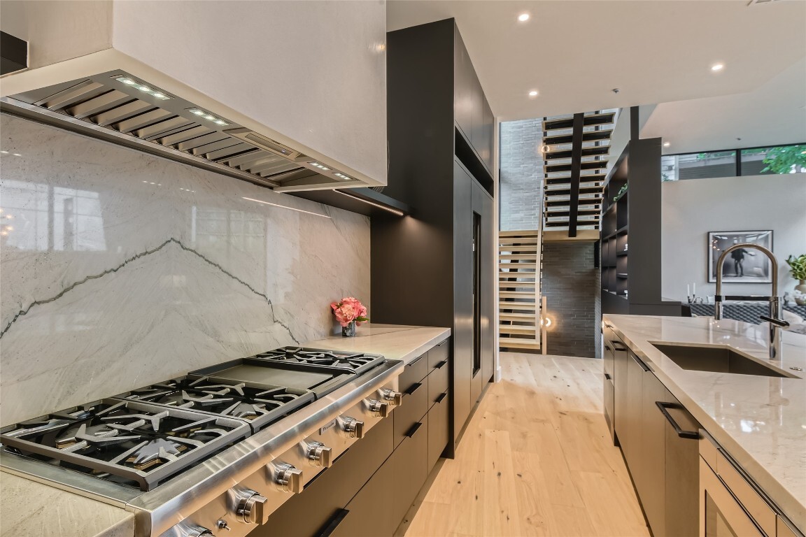 Property Photo: 1315 W 9th Street B TX 78703