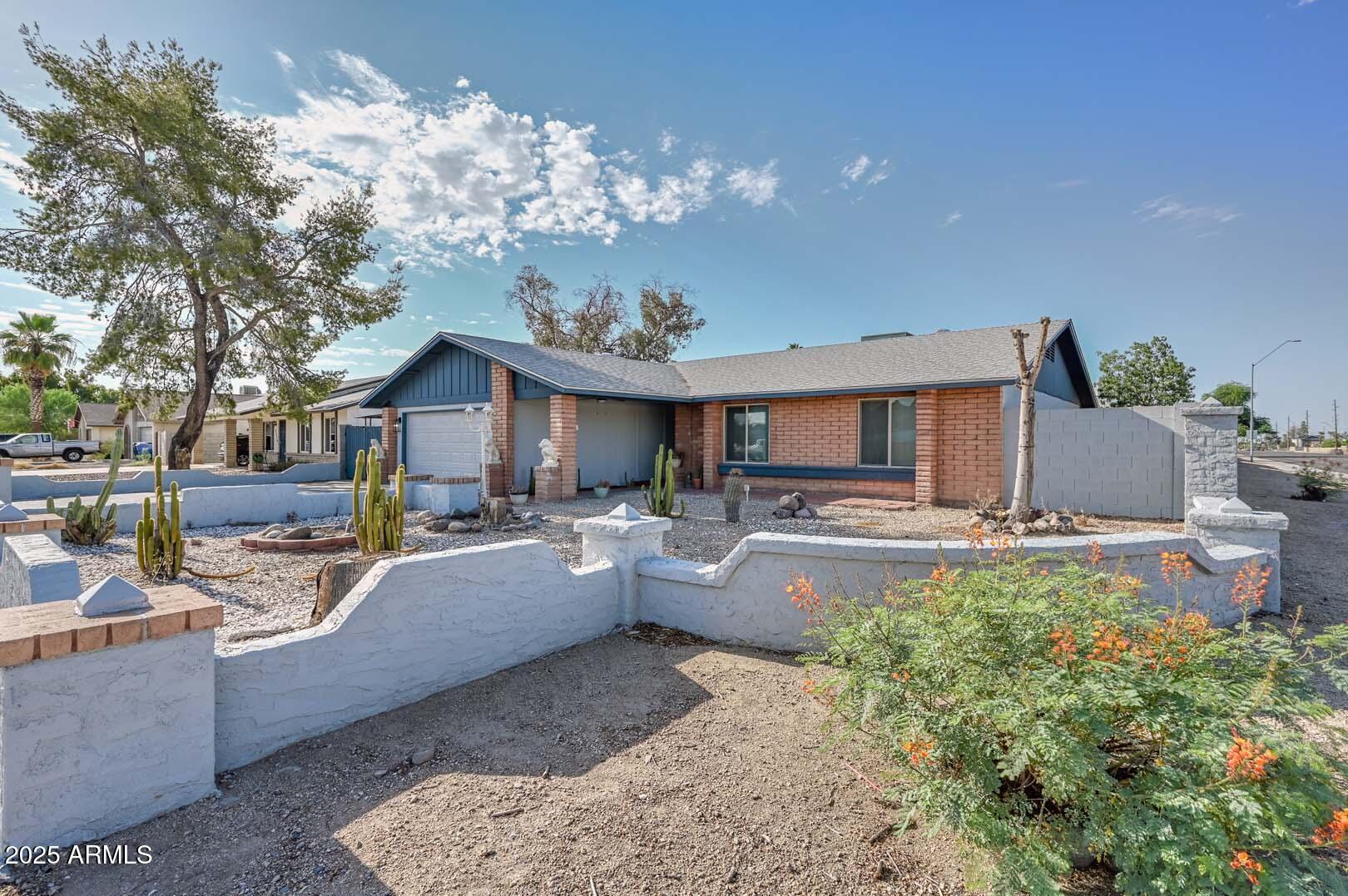 4235 W Aster Drive  Phoenix AZ 85029 photo