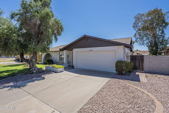 Property Photo:  14220 N 27th Drive  AZ 85053 
