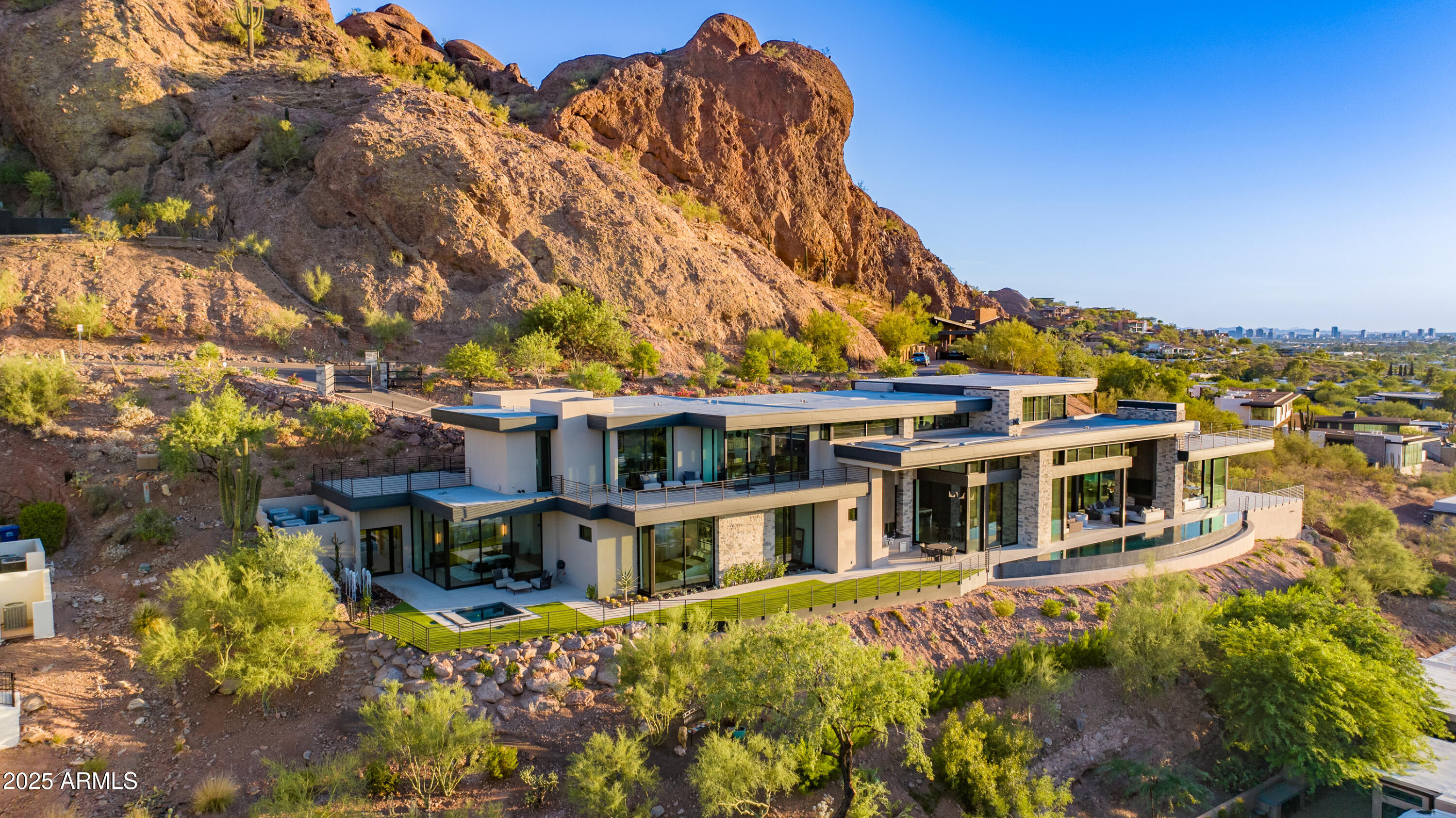 5002 E Valle Vista Way  Paradise Valley AZ 85253 photo