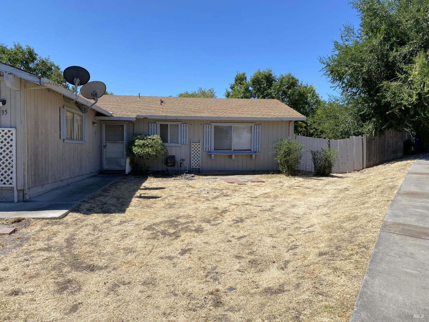 Property Photo: 135 Olivera Drive CA 95688