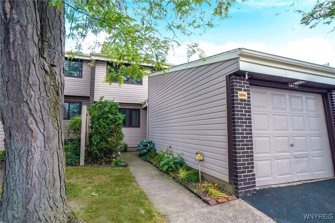 1104 Netherton Court  East Amherst NY 14051 photo