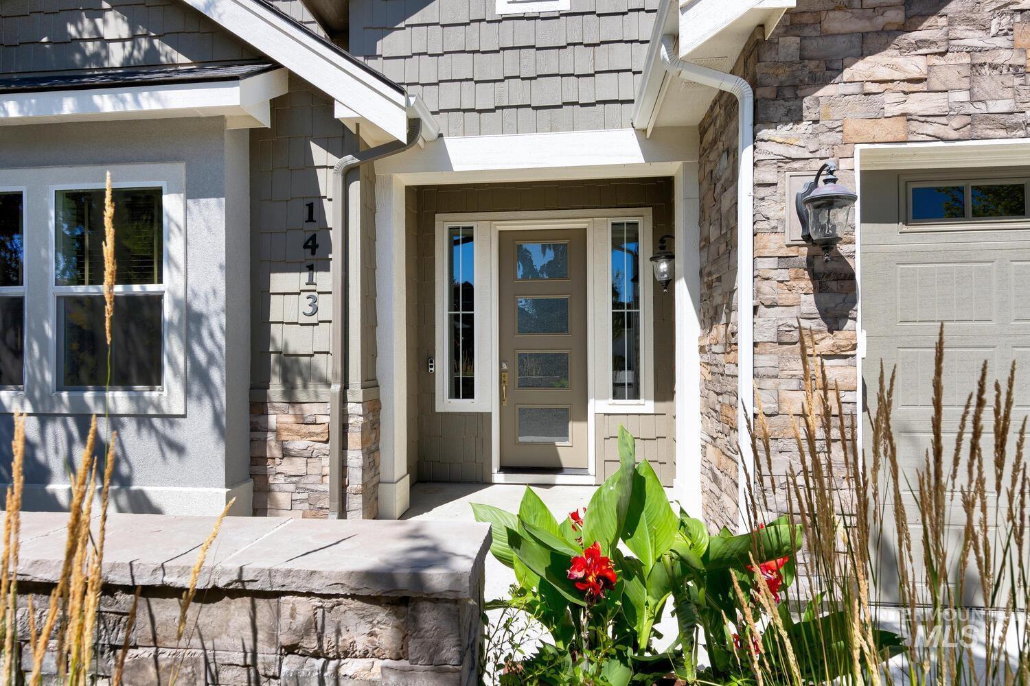 Property Photo: 1413 N Lake Placid Ave ID 83616