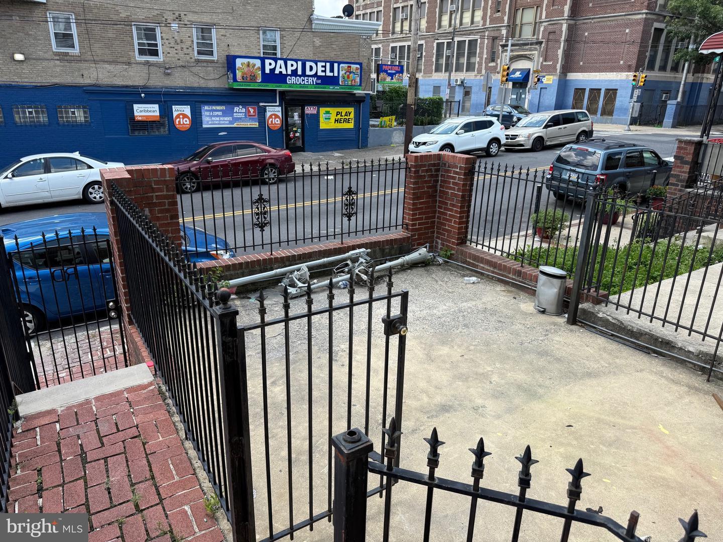 Property Photo: 819 Lindley Avenue PA 19141