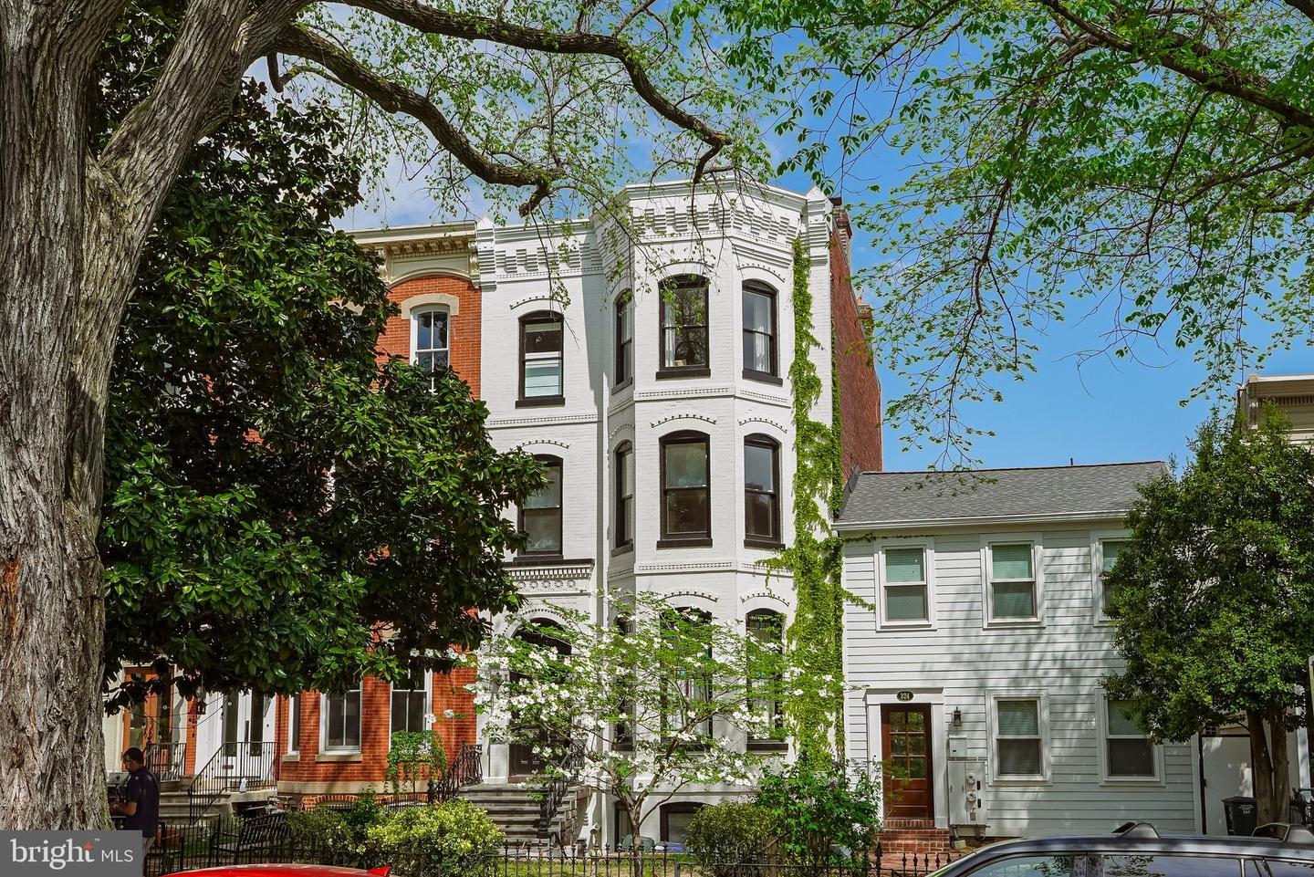 Property Photo: 322 E Capitol Street NE DC 20003
