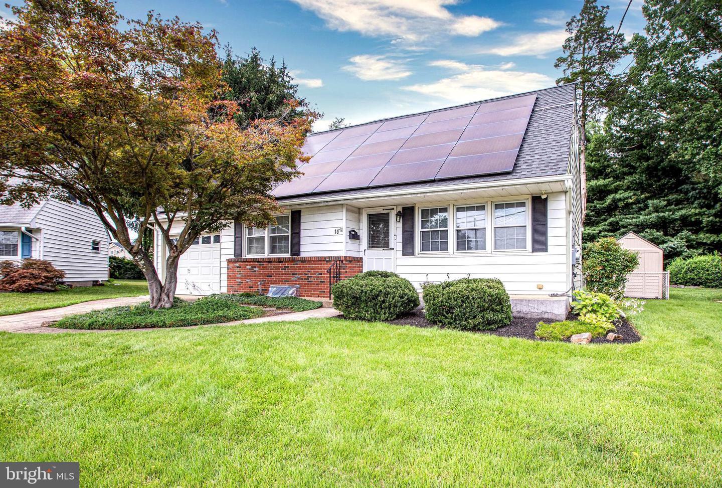 Property Photo:  10 Perro Place  NJ 08690 