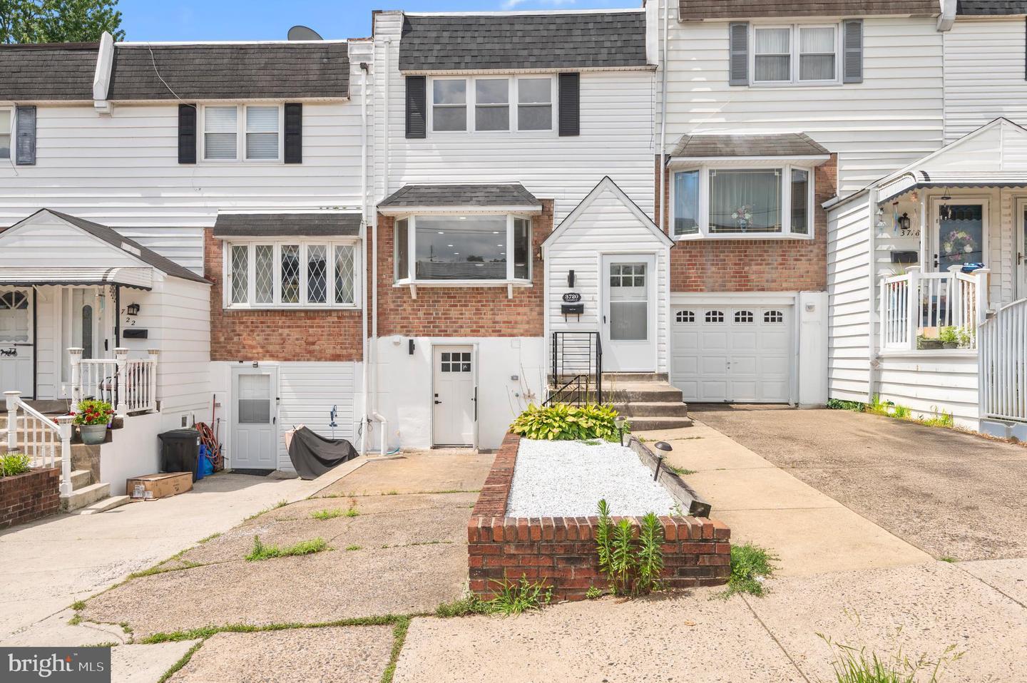 Property Photo: 3720 Clarendon Avenue PA 19114