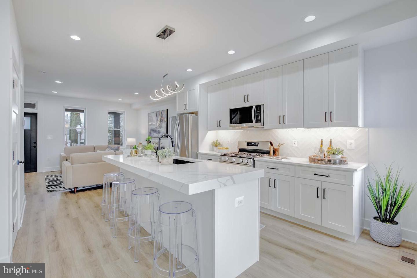 Property Photo: 810 Madison Street NW DC 20011
