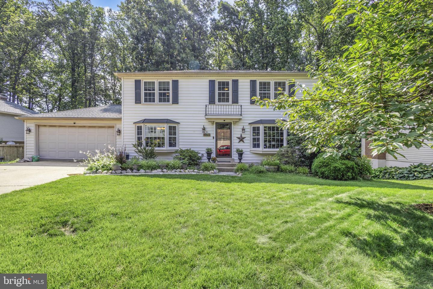 Property Photo: 9713 Velilla Road VA 22015