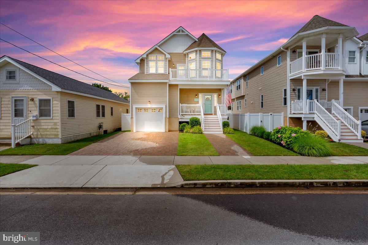 Property Photo:  102 E 8th Avenue  NJ 08260 