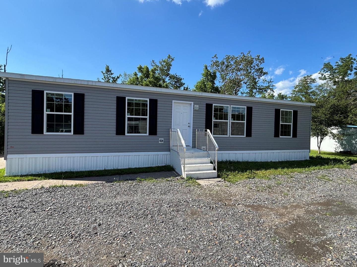 Property Photo: 26 Sammy'S Mobile Home Park Road PA 17972