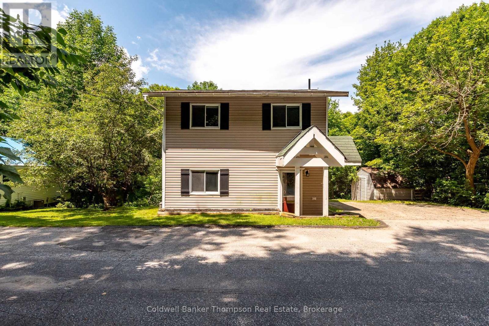 Property Photo: 16 Walpole Street ON P1H 1V3