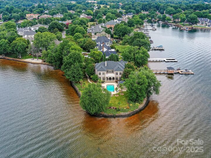 Property Photo:  18201 Mainsail Pointe Drive  NC 28031 