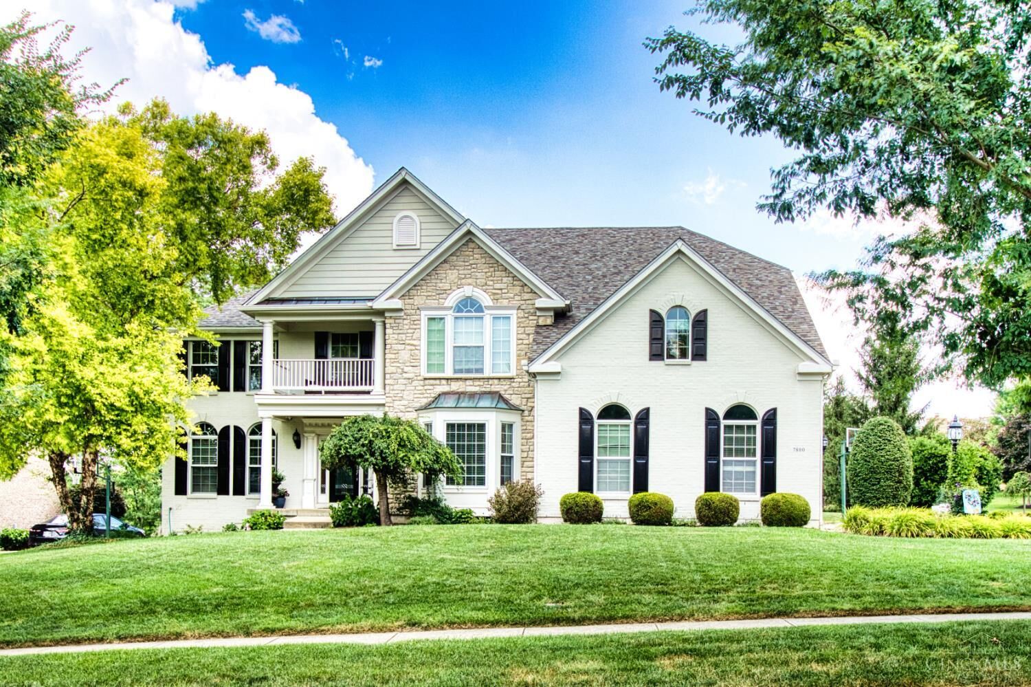 Property Photo: 7800 Ingrams Ridge Drive OH 45244